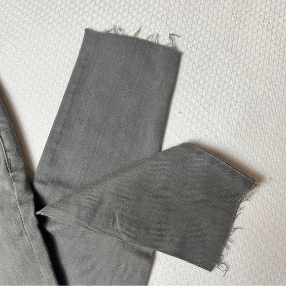 BANANA REPUBLIC Mid-Rise Skinny Jeans with Frayed Hems in Gray Size 25 - Picture 3 of 6